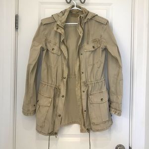 Talula (Aritzia) beige trench coat size: xs